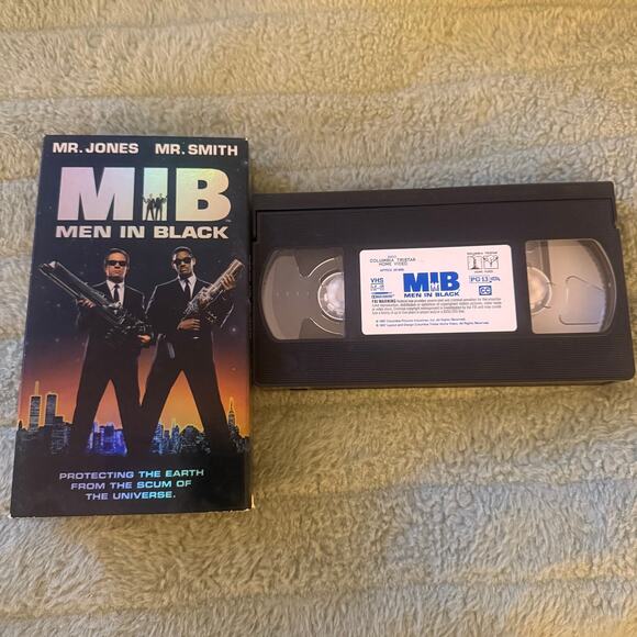 Men in Black VHS (1997) • Will Smith & Tommy Lee Jones • Sci-Fi Action Classic - Picture 3 of 3